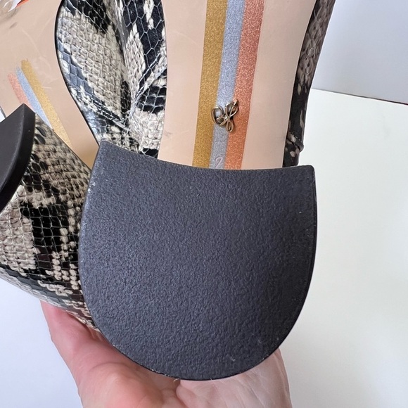 SAM EDELMAN HILTY SNAKESKIN LEATHER SIDE ZIP HEELED BOOTIE SIZE 7 EUC - Picture 9 of 11